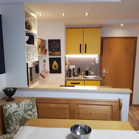 Haus Montana Apartamento Lermoos