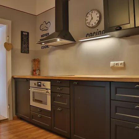 Haus Montana Apartman *