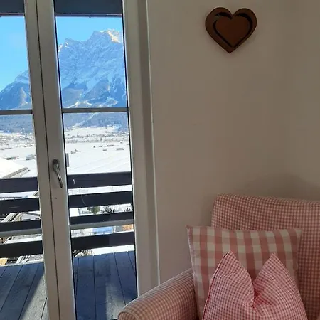 Haus Montana Apartment *