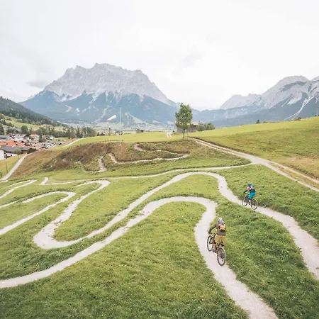 Haus Montana Διαμέρισμα Lermoos