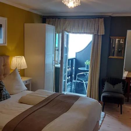 Haus Montana アパート